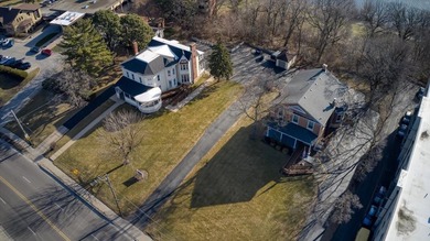 Spacious 2-story Victorian residence with walk-up stairs to 3rd - photo 46