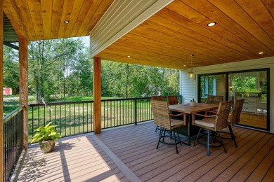 Located in a peaceful area, this vast property was completely - photo 49