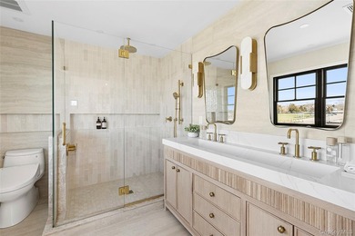 Perfectly positioned just moments from the heart of Westhampton - photo 9