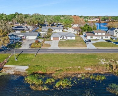 (private lake, pond, coastal) Home For Sale in Auburndale Florida