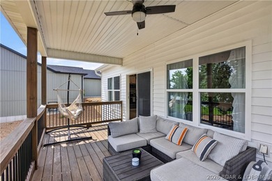 Enjoy waterfront living in this stunning 4-bedroom, 2.5-bath - photo 12