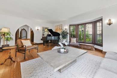 Set along one of Shorewood's most sought-after boulevards, this - photo 14