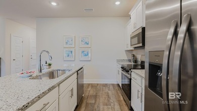 Welcome to 13515 Redhead Lane in Tealwood Estates, where - photo 17