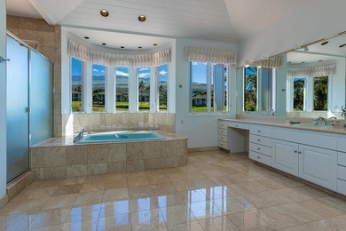 A TIMELESS, light-filled OCEAN VIEW residence designed for - photo 21