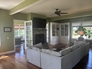 Welcome to this beautiful contemporary colonial, nestled on 10.5 - photo 35