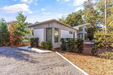 Discover modern design in an unbeatable location just off - photo 1