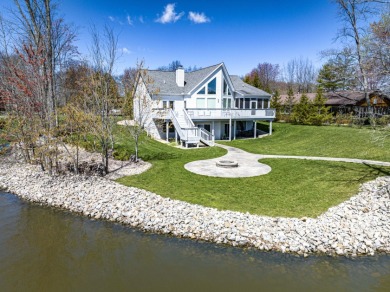 Amazing Lakefront Views! - Lake Home For Sale in Lake Waynoka, Ohio