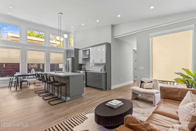 Discover modern design in an unbeatable location just off - photo 8
