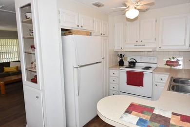 Close to pool, clubhouse, activities, restaurants and shopping!! - photo 8