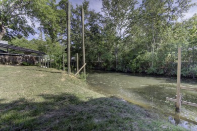 Lake Home For Sale in Vernon, Florida