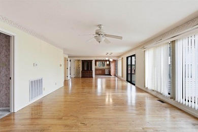 Golf course living in beautiful Hot Springs, Arkansas! This 4BR - photo 7
