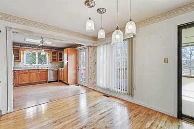 Golf course living in beautiful Hot Springs, Arkansas! This 4BR - photo 8