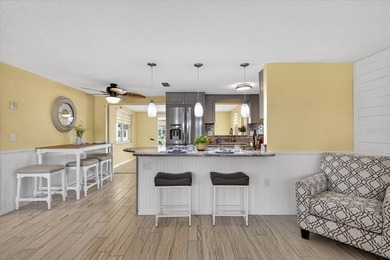 Welcome to your slice of waterfront paradise in the highly - photo 6