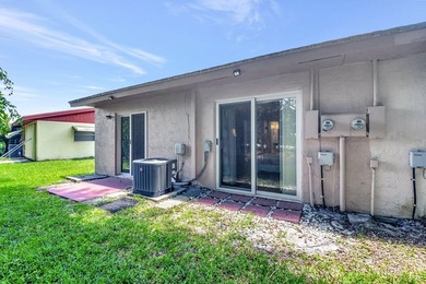 Comfort and convenience in this desirable 55+ Delray Villa Plat - photo 29