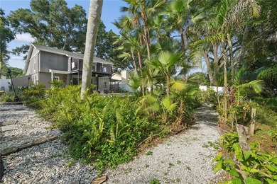 Welcome to 4712 Deerwalk Avenue, a warm and inviting - photo 44