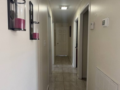 MOTIVATED SELLER!!!!Village of tampa offer a Swimming pool - - photo 6