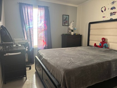 MOTIVATED SELLER!!!!Village of tampa offer a Swimming pool - - photo 8