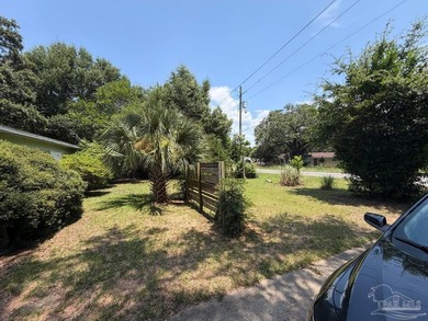 Investor Opportunity in Pensacola! 3BR/2BA concrete block home - photo 2
