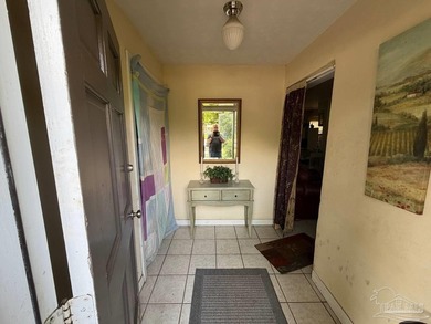 Investor Opportunity in Pensacola! 3BR/2BA concrete block home - photo 4