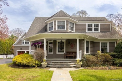 This Arts & Crafts-inspired Colonial located in the tranquil - photo 1