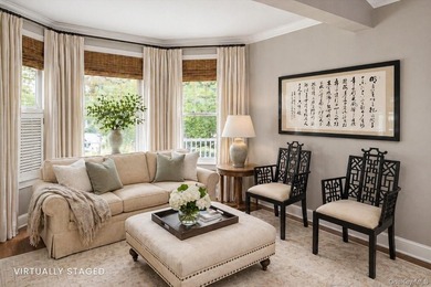 This Arts & Crafts-inspired Colonial located in the tranquil - photo 8