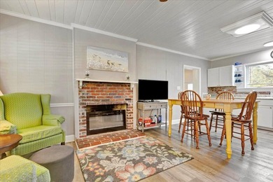 Welcome to your slice of Old Florida paradise in the heart of - photo 11