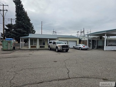 Rare investment opportunity with a 7+ cap rate and day to day - photo 3