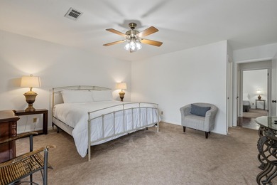 Welcome to effortless lake living at 200 Hamilton Oaks Drive - photo 15