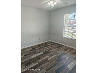Ready to move in! This immaculate 3-bedroom, 2-bathroom home - photo 15