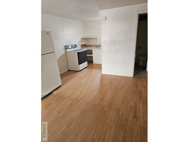 Rare investment opportunity with a 7+ cap rate and day to day - photo 7