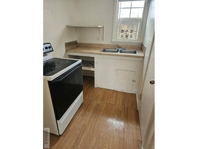 Rare investment opportunity with a 7+ cap rate and day to day - photo 8