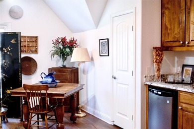NEW PRICE IMPROVEMENT!!! Welcome to 3404 Ashley Gardens, nestled - photo 21