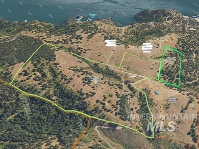 Off-grid hunter's paradise! If you've been searching for a - photo 3