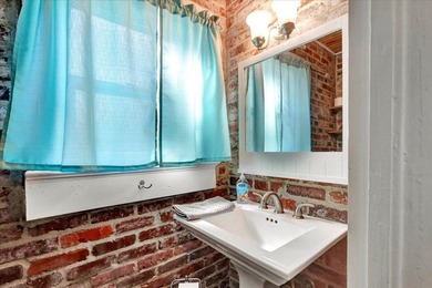 Welcome to your slice of Old Florida paradise in the heart of - photo 24