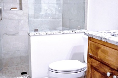 NEW PRICE IMPROVEMENT!!! Welcome to 3404 Ashley Gardens, nestled - photo 26