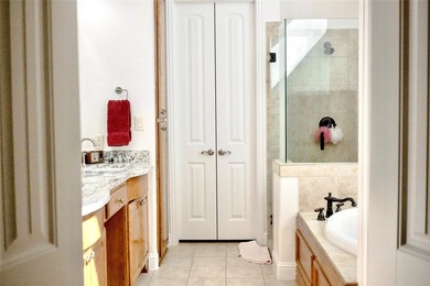 NEW PRICE IMPROVEMENT!!! Welcome to 3404 Ashley Gardens, nestled - photo 30