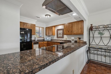 Welcome to effortless lake living at 200 Hamilton Oaks Drive - photo 32