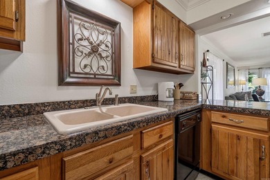 Welcome to effortless lake living at 200 Hamilton Oaks Drive - photo 35