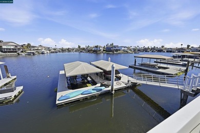 Beautifully remodeled waterfront home with breathtaking views - photo 41