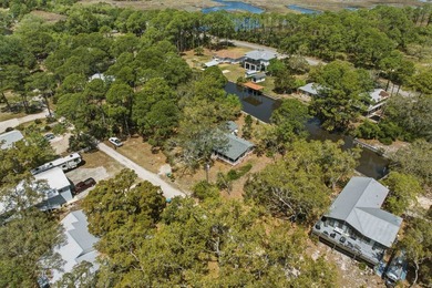 Welcome to your slice of Old Florida paradise in the heart of - photo 49