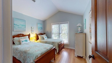 Enjoy waterfront living in this charming lakefront property - photo 12