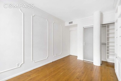 Welcome to an exceptional 1493 sq ft. two-bedroom, two-bathroom - photo 12