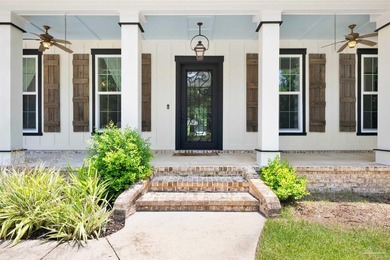 EXCEPTIONAL CUSTOM BUILT RESIDENCE tucked away in the desirable - photo 2
