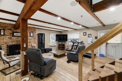 Opportunities like this don't come around often in Palm Harbor. - photo 13