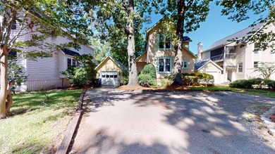 Enjoy waterfront living in this charming lakefront property - photo 17