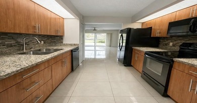 Perfectly convenient to the Pembroke Road gate with no long