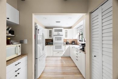 Opportunities like this don't come around often in Palm Harbor. - photo 19
