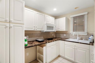 Opportunities like this don't come around often in Palm Harbor. - photo 23