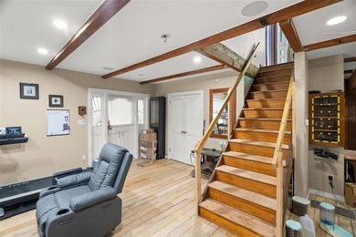 Opportunities like this don't come around often in Palm Harbor. - photo 25