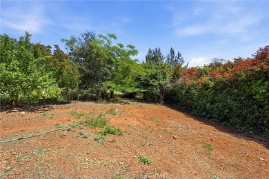 Spacious and inviting, this 1,933 sq ft home offers comfort - photo 26